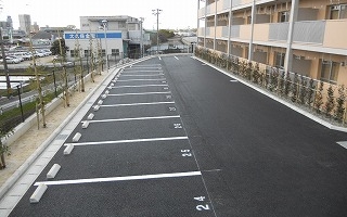 ｱｽﾌｧﾙﾄ舗装駐車場